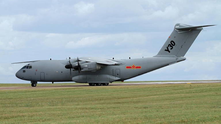 China exhibe el Y-30, su nuevo avión militar diseñado para destronar a las mejores aeronaves de Occidente