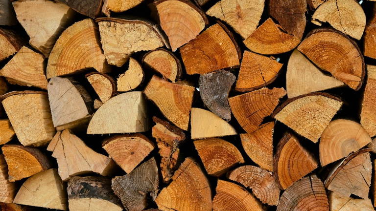 La madera de ingeniería convierte la luz solar en calor y proporciona energía solar incluso en la oscuridad