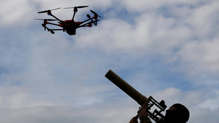 La OTAN blinda su flanco este con interceptores letales para frenar los enjambres de drones