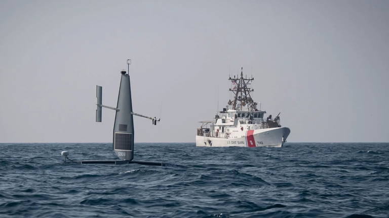 Estados Unidos despliega un 'gran hermano' acuático para vigilar 90.000 millas de frontera