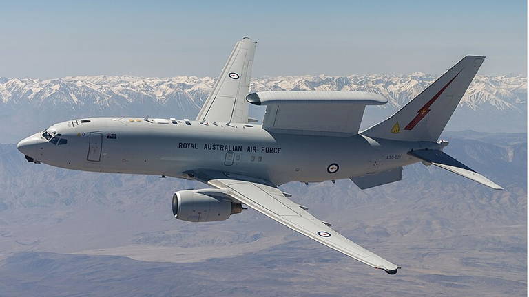 El Pentágono blinda sus cielos: adquirirá cinco nuevos radares volantes para dominar el espacio aéreo